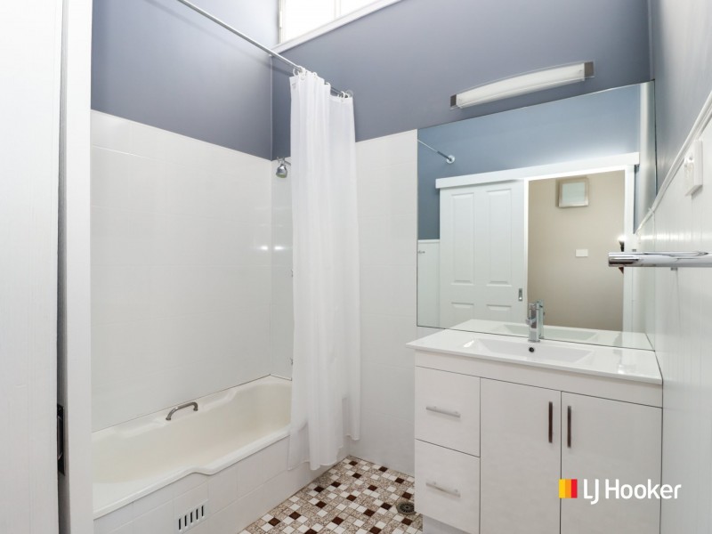 9 Lyons Road, Sussex Inlet NSW 2540