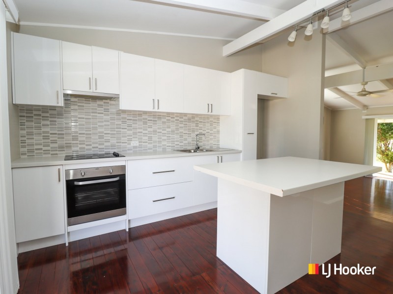 9 Lyons Road, Sussex Inlet NSW 2540