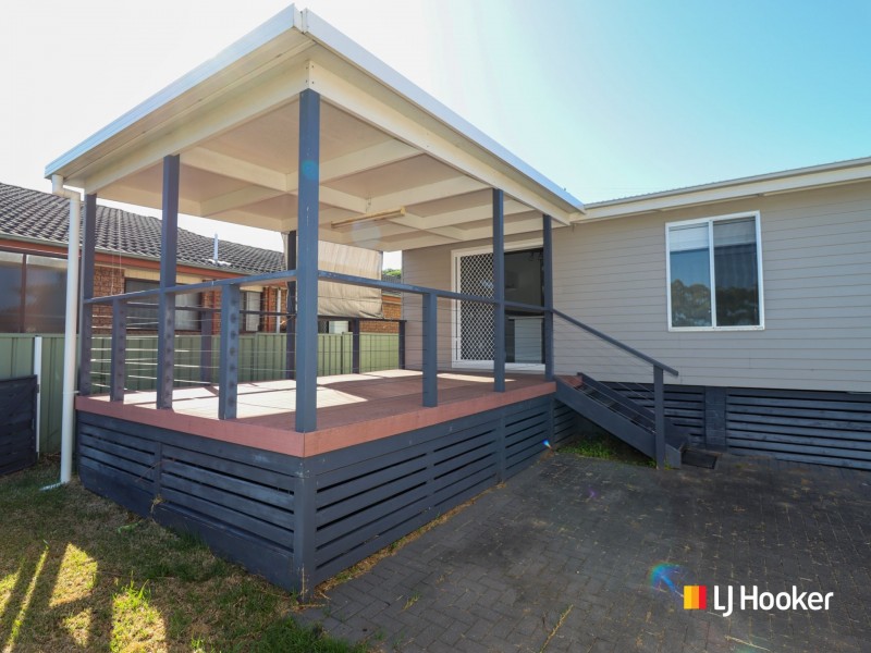 9 Lyons Road, Sussex Inlet NSW 2540