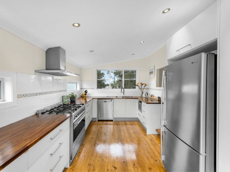 25 Lakeland Avenue, Berrara NSW 2540