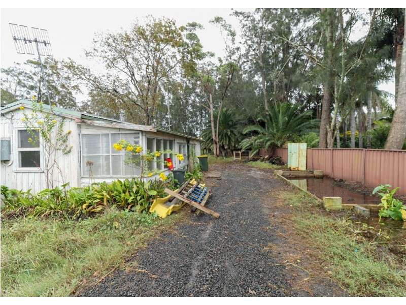 13 Wunda Avenue, Sussex Inlet NSW 2540