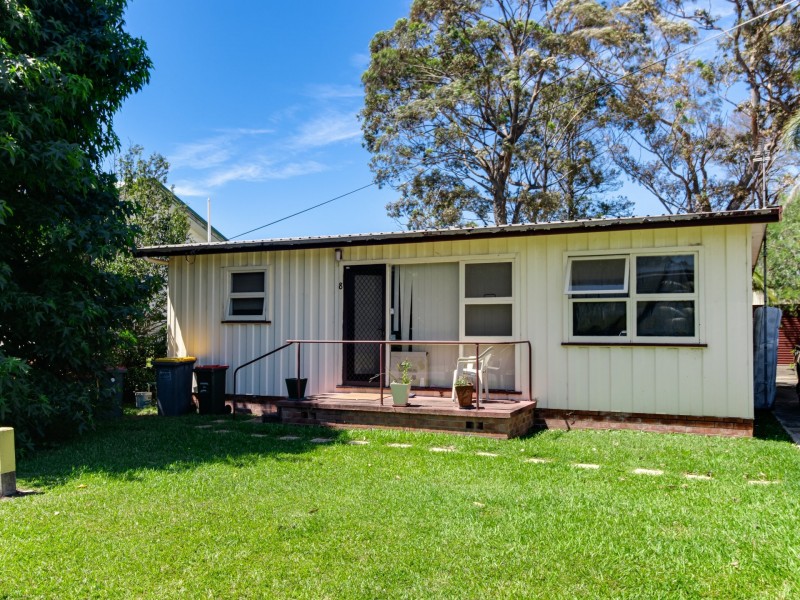 8 Banksia Street, Sussex Inlet NSW 2540