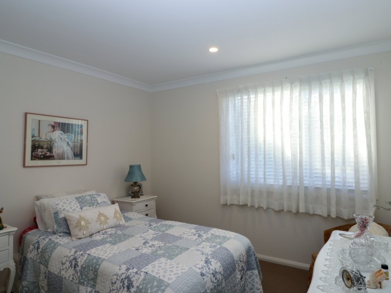 16B Peacehaven Way, Sussex Inlet NSW 2540