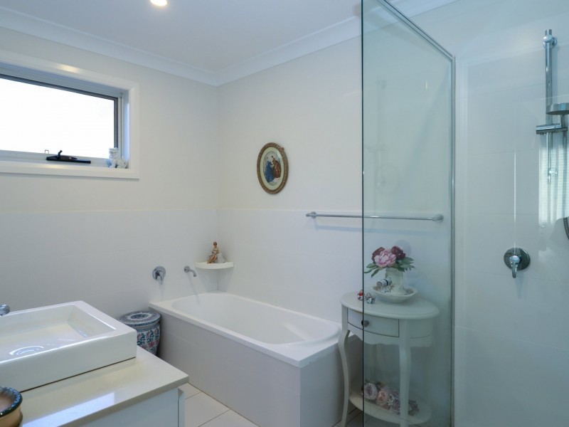 16B Peacehaven Way, Sussex Inlet NSW 2540