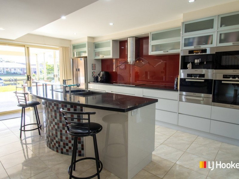 39 Whimbrel Drive, Sussex Inlet NSW 2540