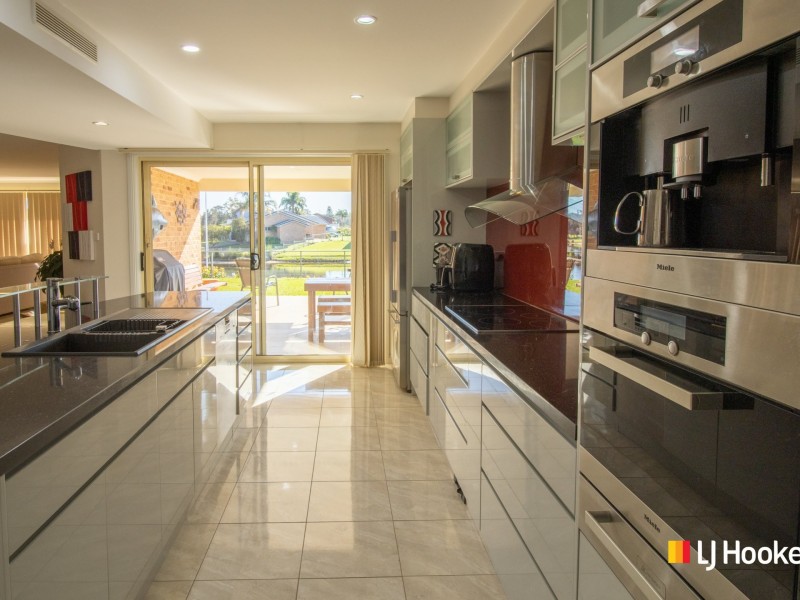 39 Whimbrel Drive, Sussex Inlet NSW 2540