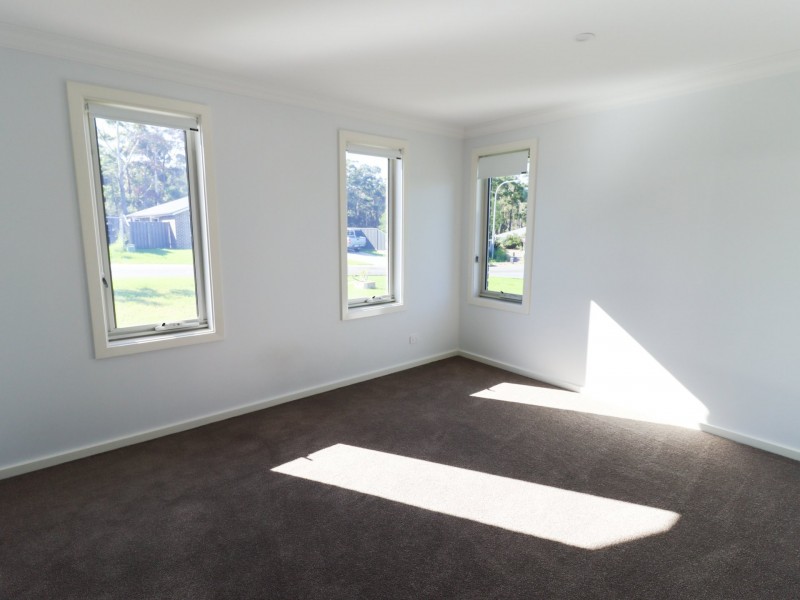 5 Lancing Avenue, Sussex Inlet NSW 2540