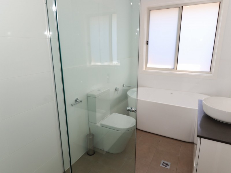 5 Lancing Avenue, Sussex Inlet NSW 2540