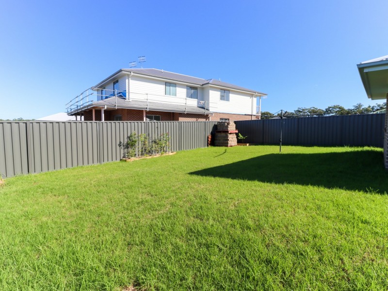 5 Lancing Avenue, Sussex Inlet NSW 2540