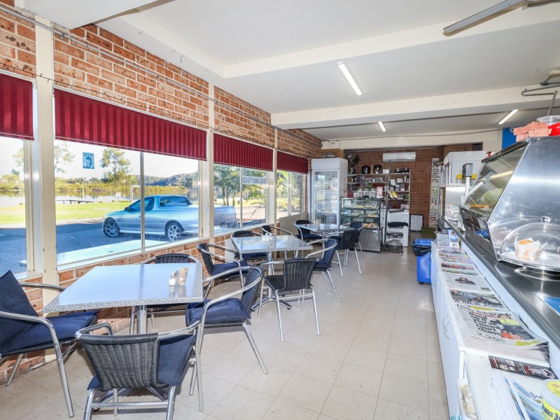 Seacrest General Store/30 Sussex Road, Sussex Inlet NSW 2540