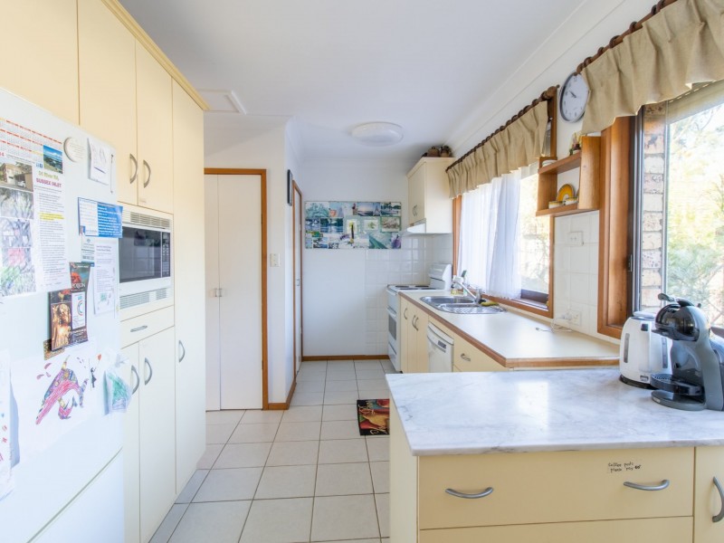 34 River Road, Sussex Inlet NSW 2540