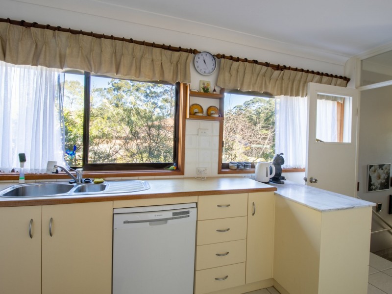34 River Road, Sussex Inlet NSW 2540