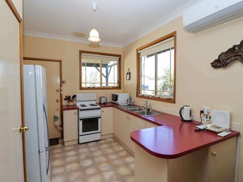 12 Sundowner Avenue, Berrara NSW 2540