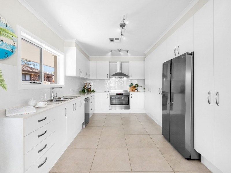 15 Corang Avenue, Sussex Inlet NSW 2540