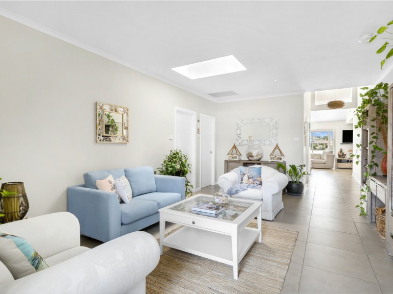 15 Corang Avenue, Sussex Inlet NSW 2540