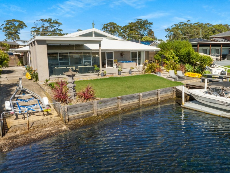 15 Corang Avenue, Sussex Inlet NSW 2540
