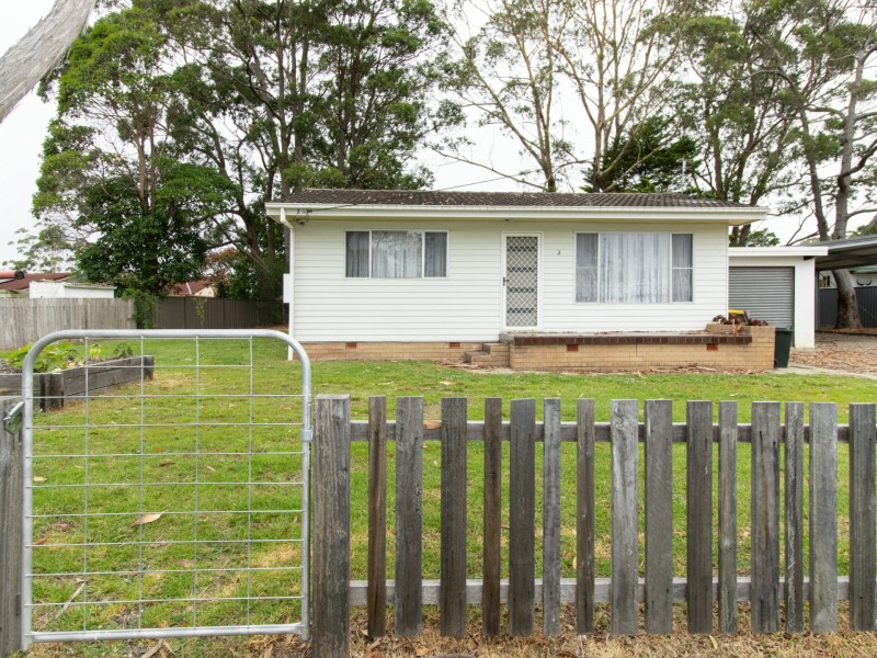 2 Suncrest Avenue, Sussex Inlet NSW 2540