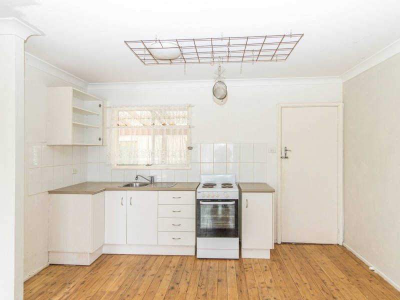 2 Suncrest Avenue, Sussex Inlet NSW 2540