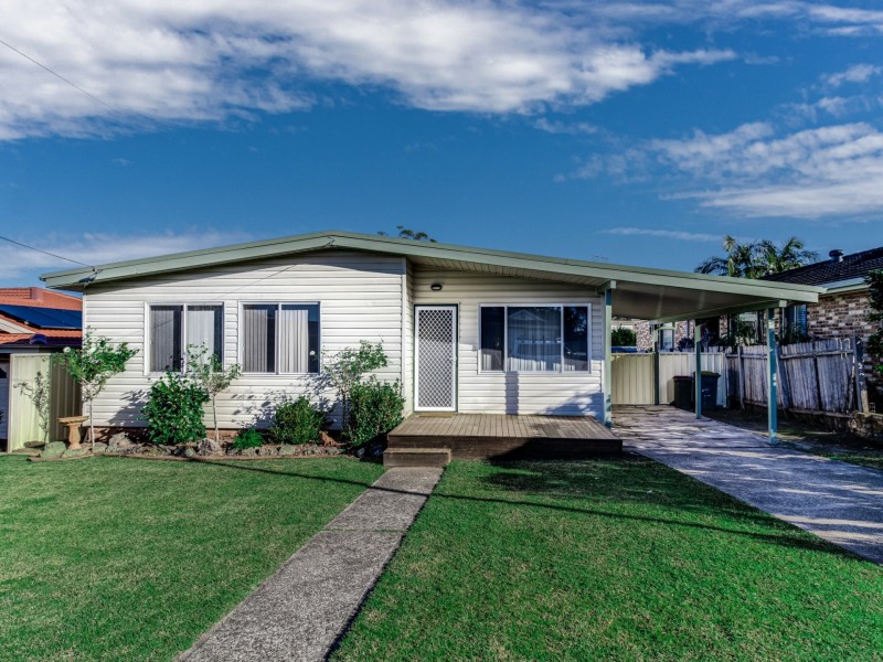49 Tradewinds Avenue, Sussex Inlet NSW 2540