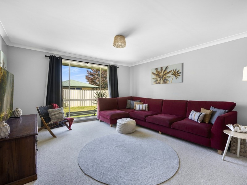 25 Lakehaven Drive, Sussex Inlet NSW 2540