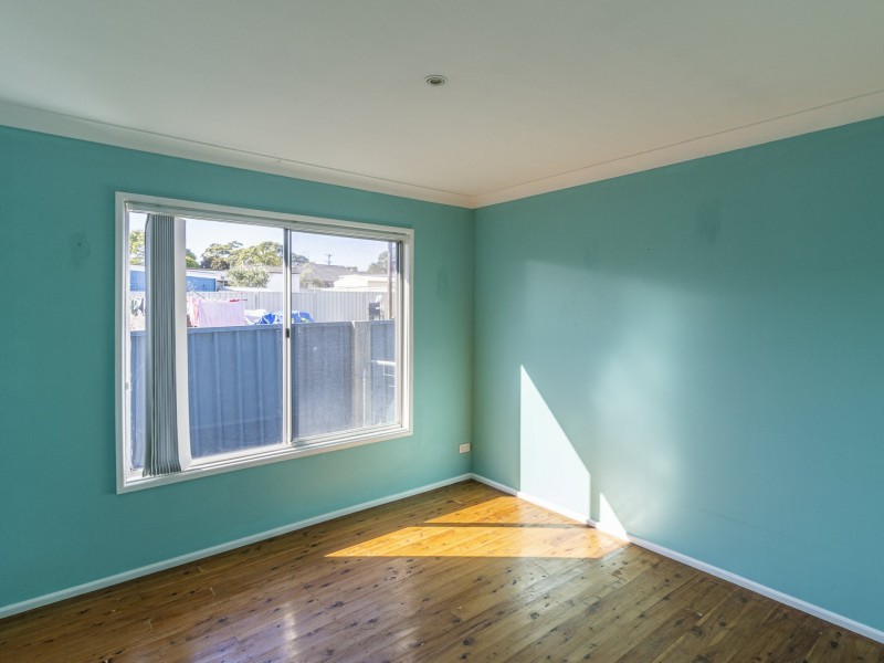 30 Ray Street, Sussex Inlet NSW 2540