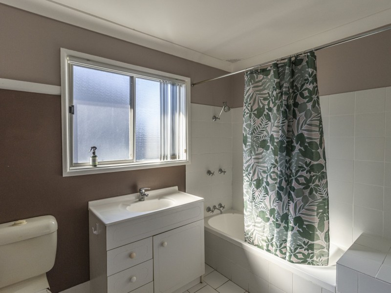 30 Ray Street, Sussex Inlet NSW 2540