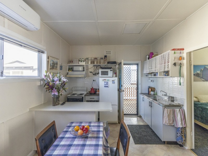 2/16 Banksia Street, Sussex Inlet NSW 2540