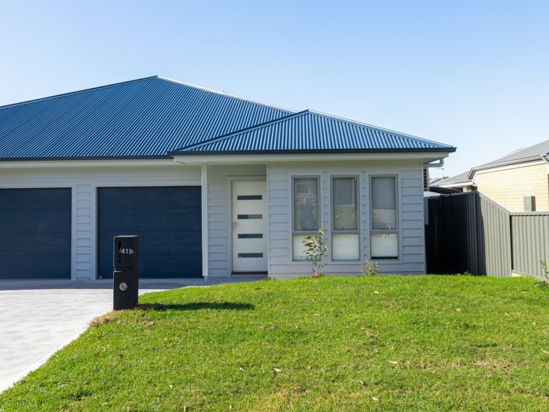 41b Lancing Avenue, Sussex Inlet NSW 2540