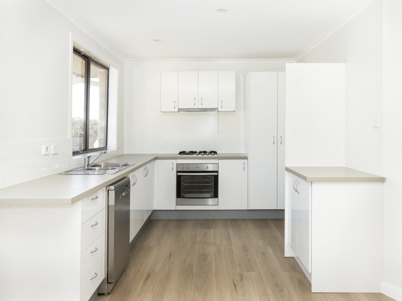 17 Tradewinds Avenue, Sussex Inlet NSW 2540