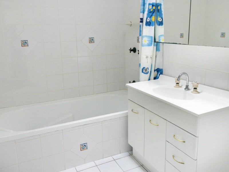 54 Tradewinds Avenue, Sussex Inlet NSW 2540