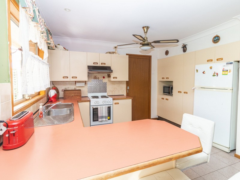 14 Tradewinds Avenue, Sussex Inlet NSW 2540