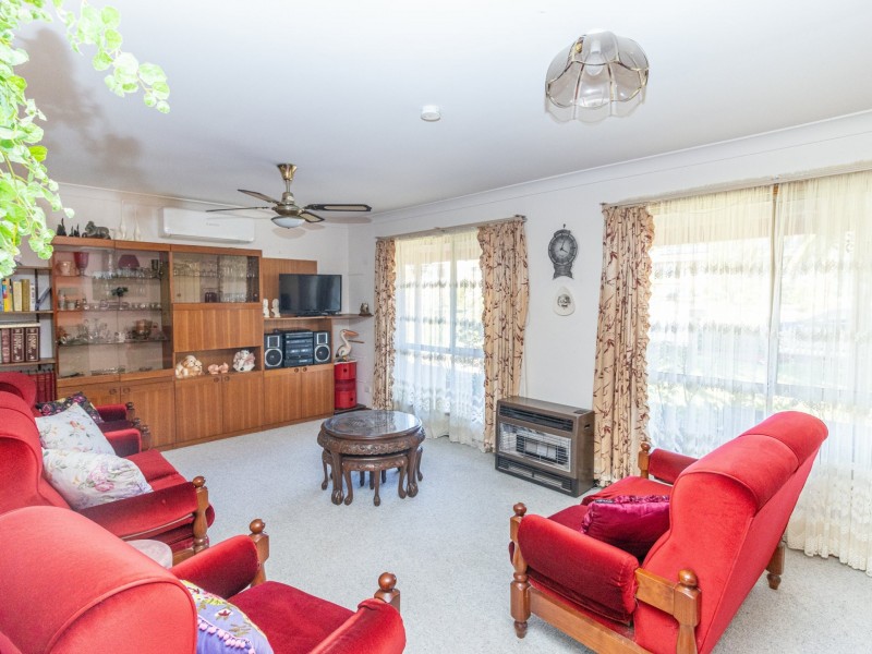 14 Tradewinds Avenue, Sussex Inlet NSW 2540