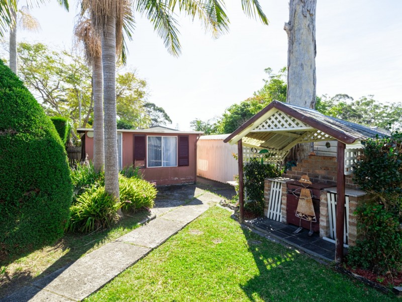 14 Tradewinds Avenue, Sussex Inlet NSW 2540