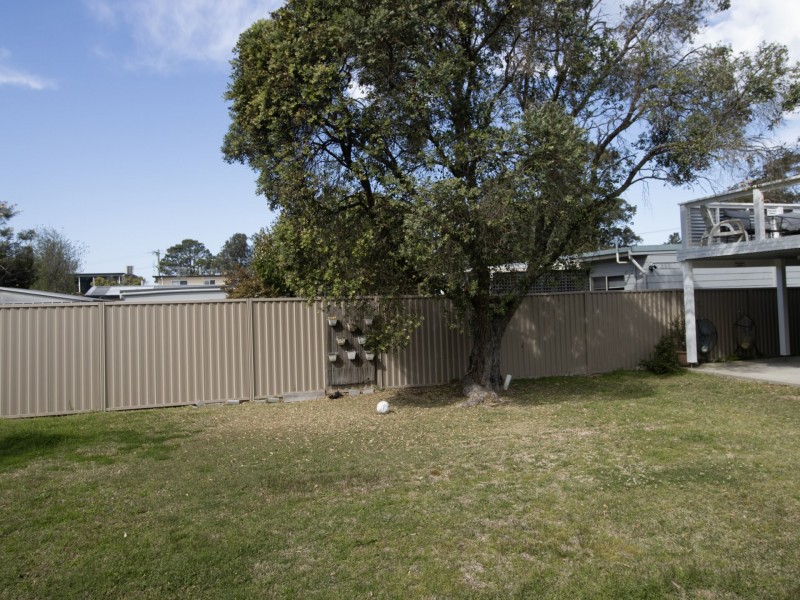 5 Riviera Avenue, Sussex Inlet NSW 2540