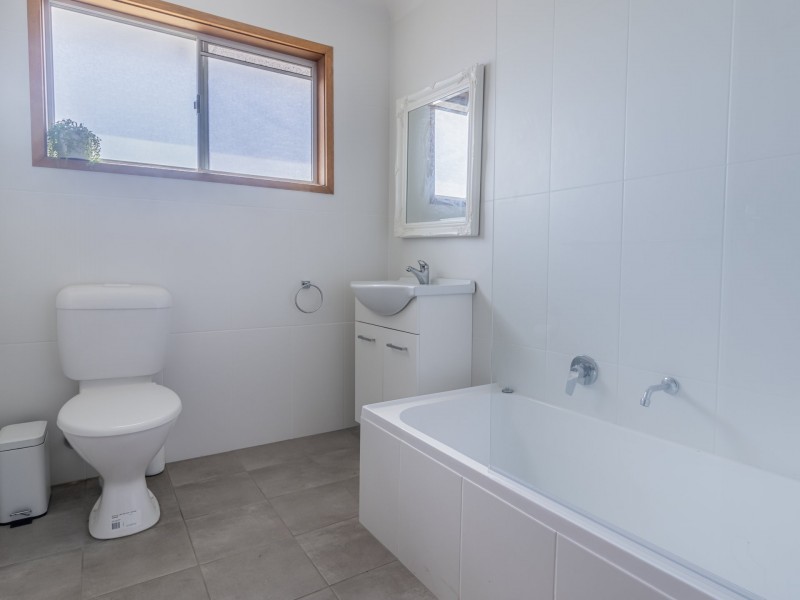 5 Riviera Avenue, Sussex Inlet NSW 2540