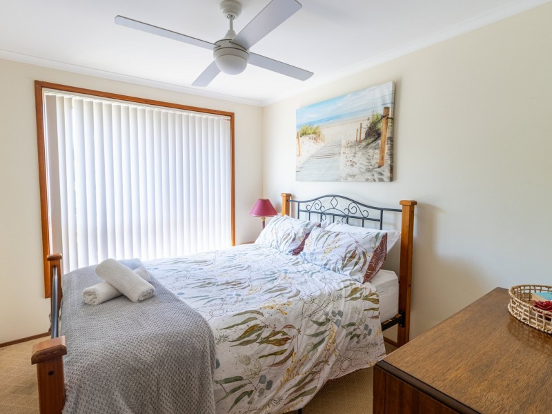 13 Ellmoos Avenue, Sussex Inlet NSW 2540