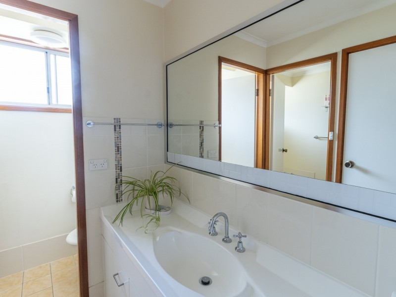 13 Ellmoos Avenue, Sussex Inlet NSW 2540