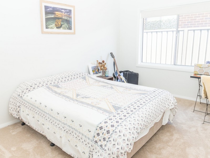 16 Hastings Parade, Sussex Inlet NSW 2540