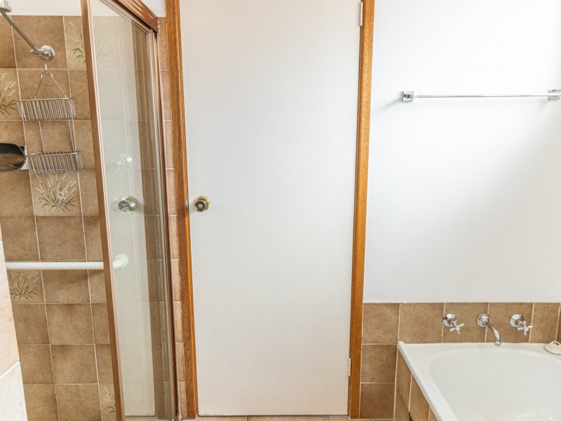 27 Tradewinds Avenue, Sussex Inlet NSW 2540