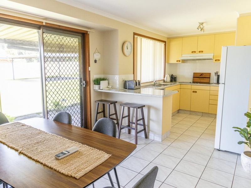 27 Tradewinds Avenue, Sussex Inlet NSW 2540