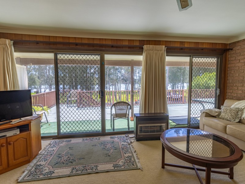 5 Fairview Crescent, Sussex Inlet NSW 2540