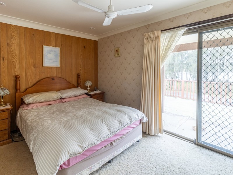 5 Fairview Crescent, Sussex Inlet NSW 2540