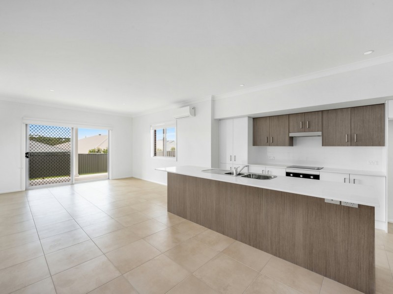 3b Bexhill Avenue, Sussex Inlet NSW 2540