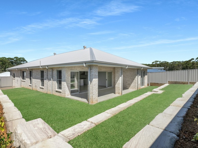 11 Birkdale Circuit, Sussex Inlet NSW 2540