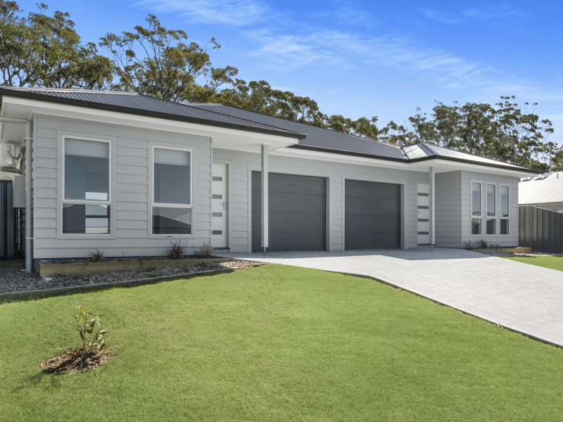 52b Lancing Avenue, Sussex Inlet NSW 2540