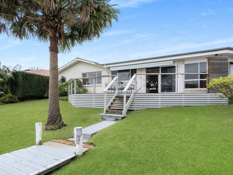 9 Whimbrel Drive, Sussex Inlet NSW 2540