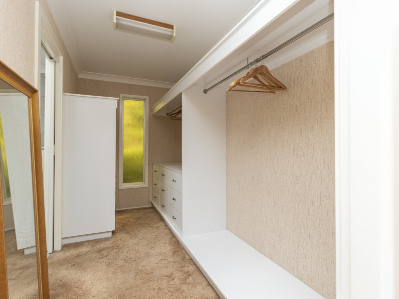 10 Alamein Road, Sussex Inlet NSW 2540