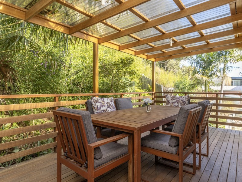 10 Alamein Road, Sussex Inlet NSW 2540