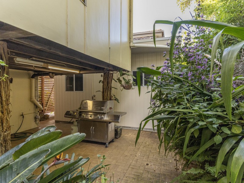 10 Alamein Road, Sussex Inlet NSW 2540