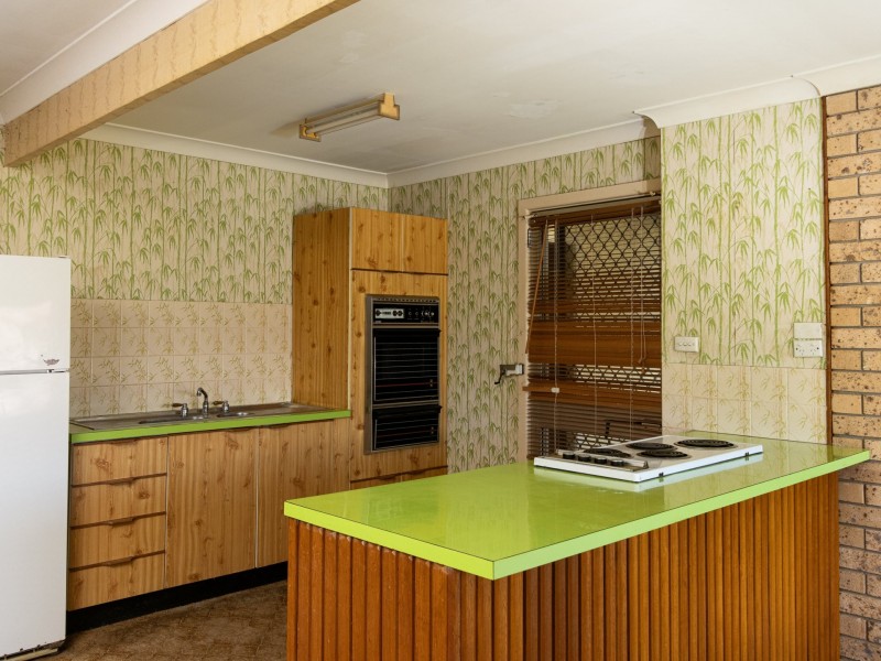 6 Beachcomber Avenue, Sussex Inlet NSW 2540